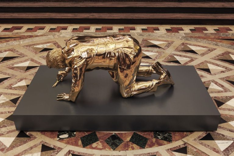 Jan Fabre, L’uomo che taglia l’erba, 2026, installation view, The Quiet Source, Scuola Grande di San Rocco, Venezia, 2026. Photograph Andrea Rossetti